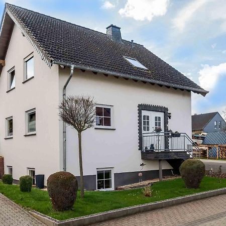 Holiday Home In The Eifel-Mosel With Garden Roes Exterior photo