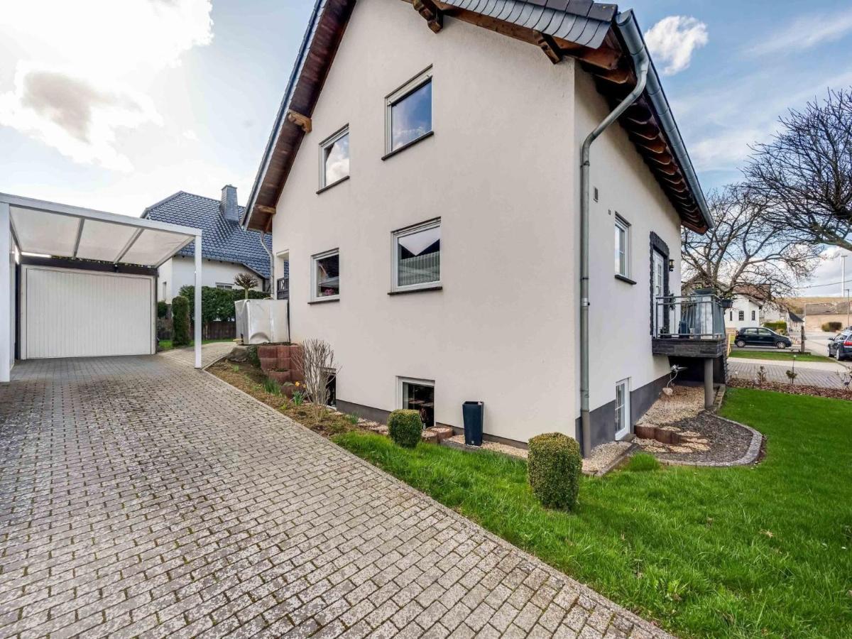 Holiday Home In The Eifel-Mosel With Garden Roes Exterior photo