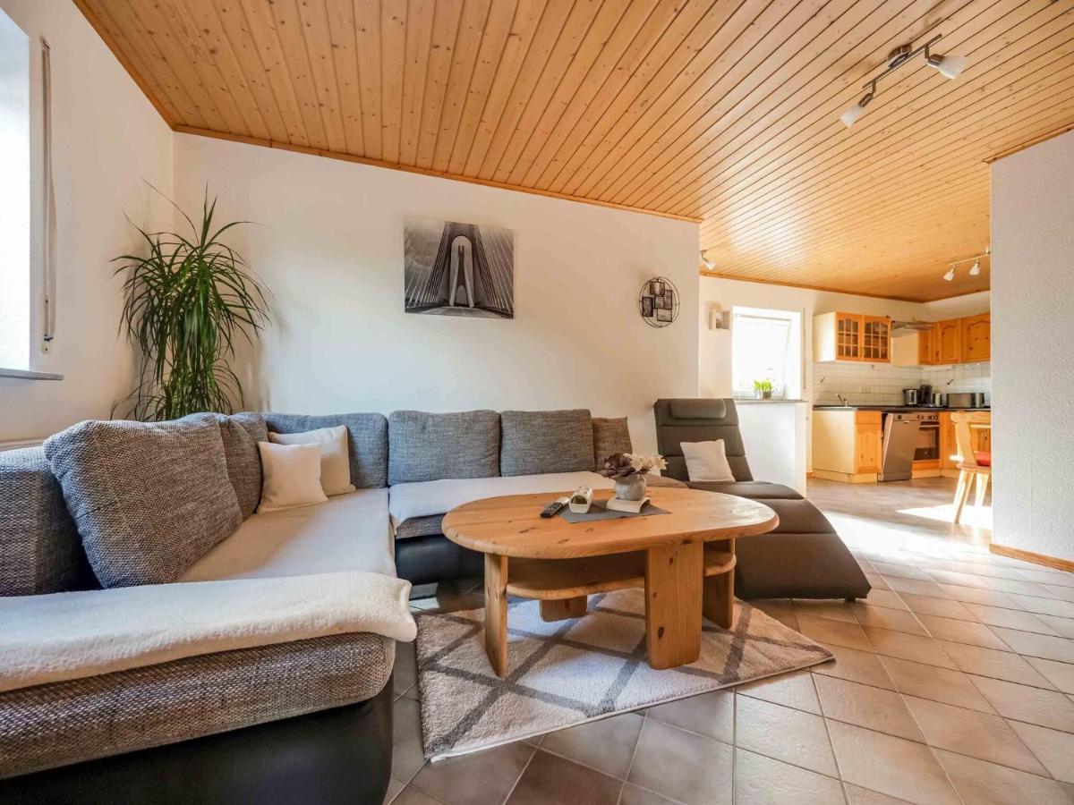 Holiday Home In The Eifel-Mosel With Garden Roes Exterior photo