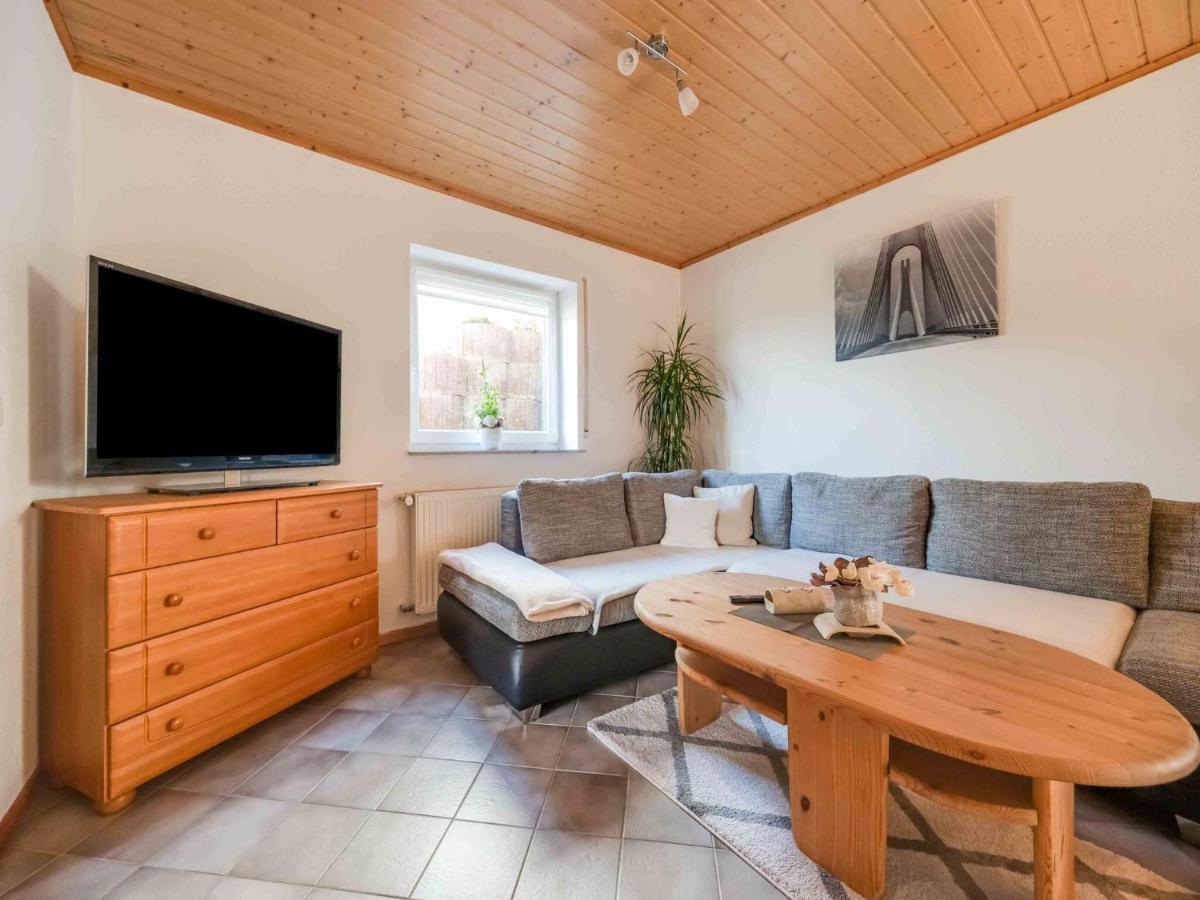 Holiday Home In The Eifel-Mosel With Garden Roes Exterior photo